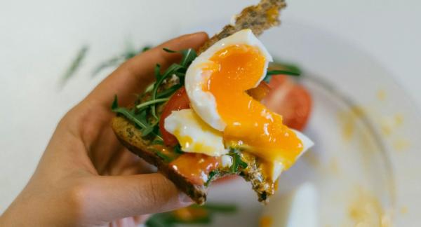 Чем перекусывать на работе, чтобы не набирать вес: советы и рецепты